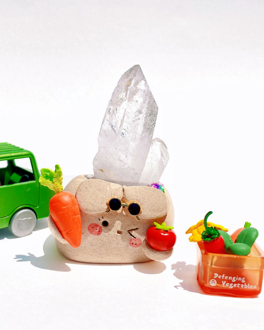 Little Harvest Bean – Handmade Clear Quartz Cluster Crystal Figurine
